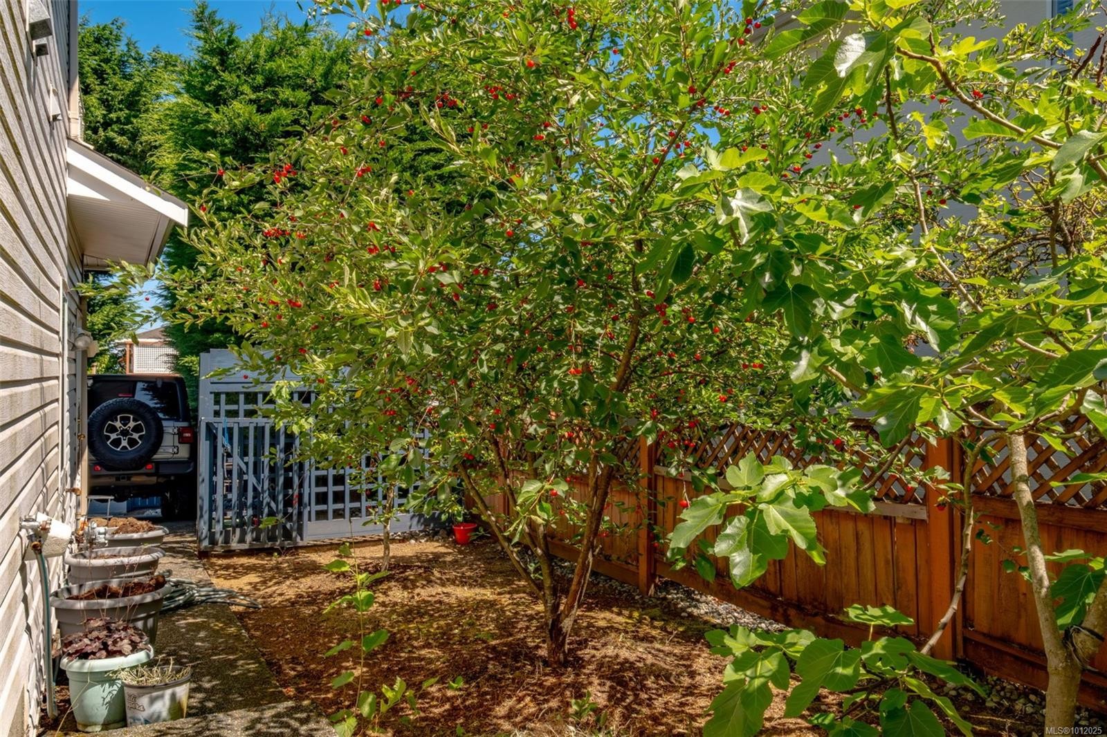 6422 Dover Rd, Nanaimo, BC