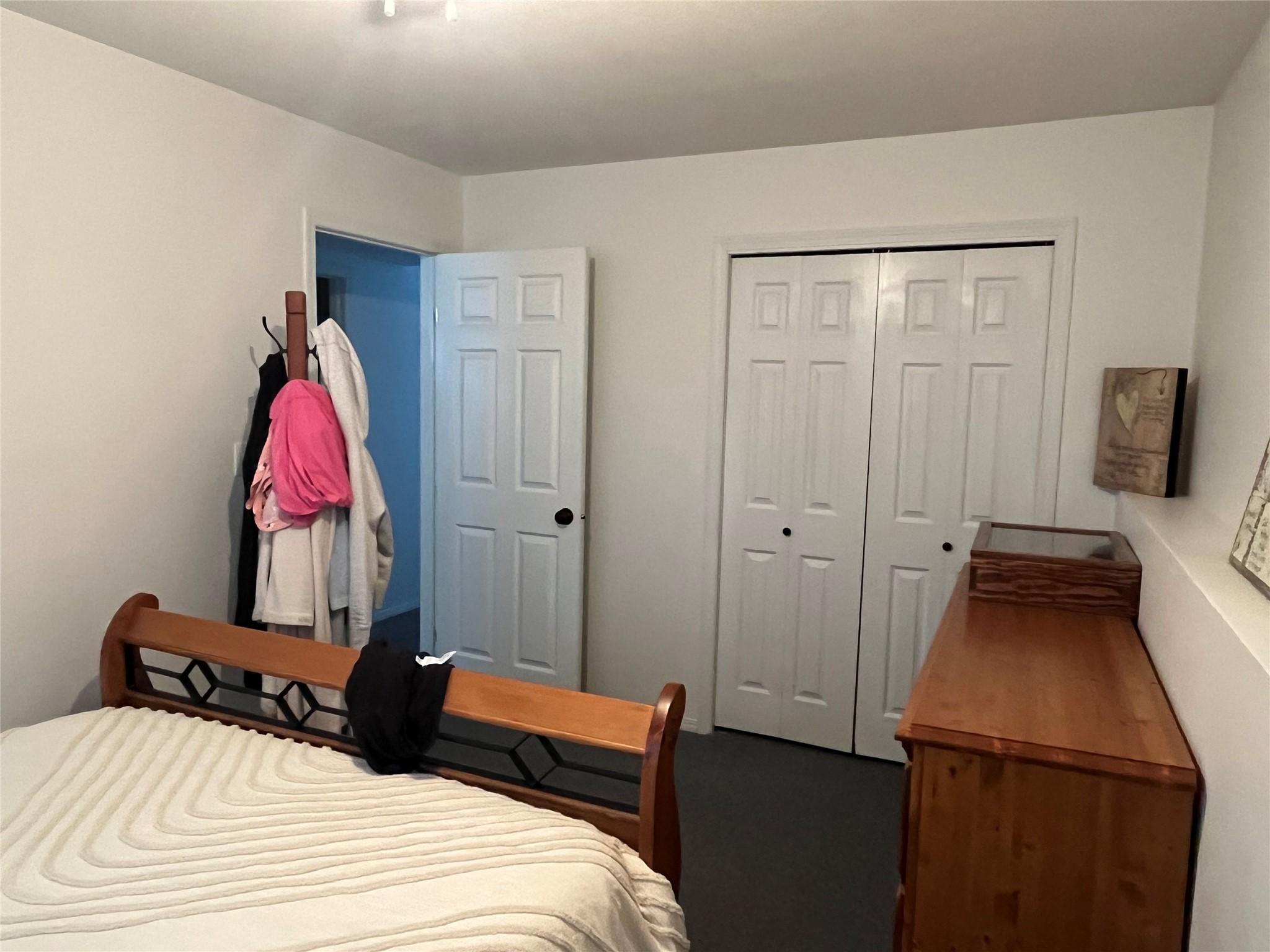 5-2401 12Th Street, Cranbrook, BC - Indoor Photo Showing Bedroom