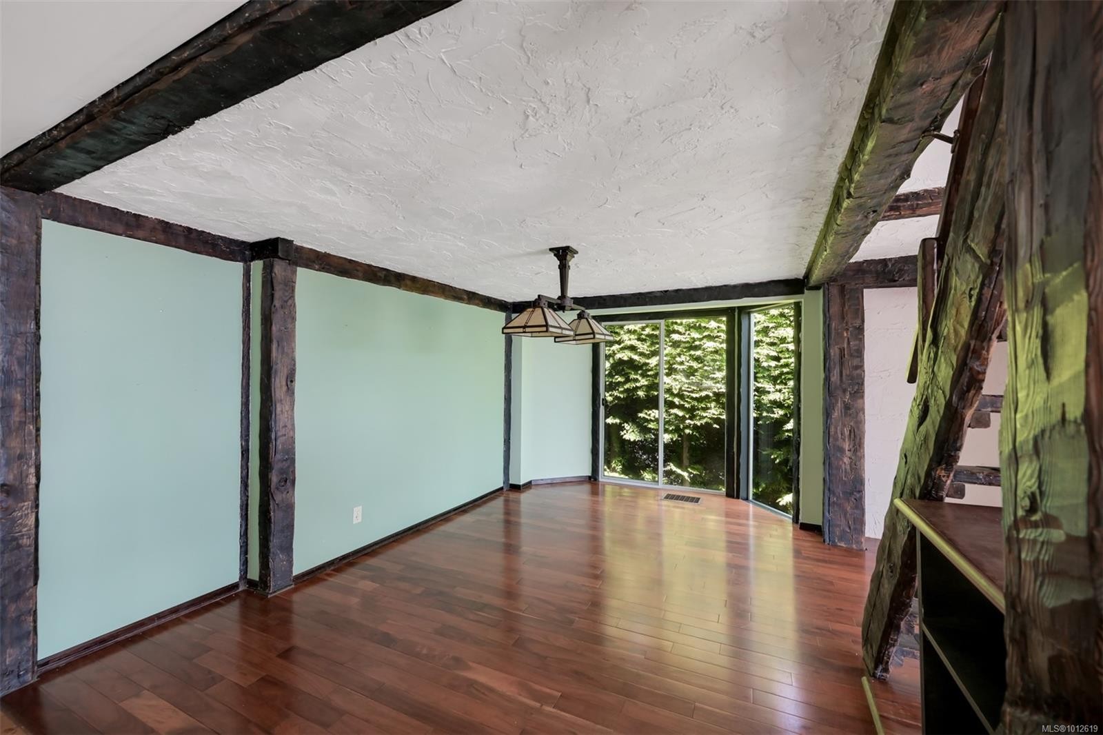 4955 Cordova Bay Rd, Saanich, BC