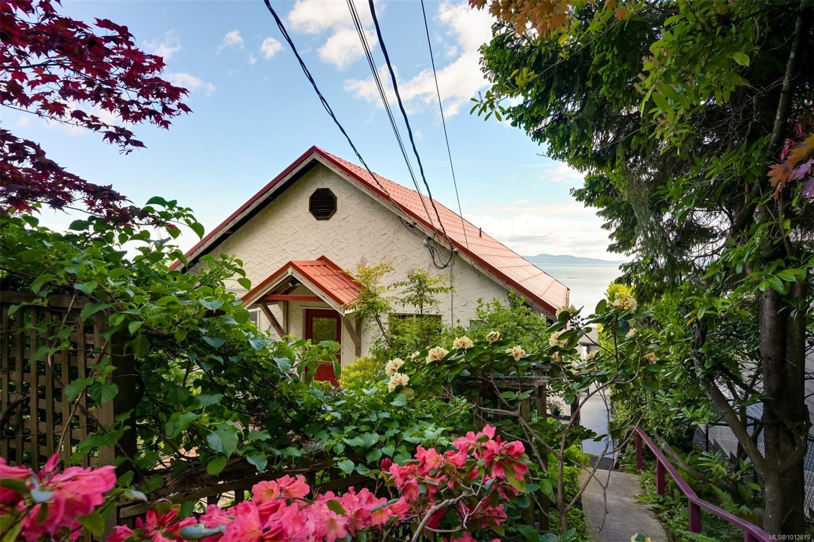 4955 Cordova Bay Rd, Saanich, BC