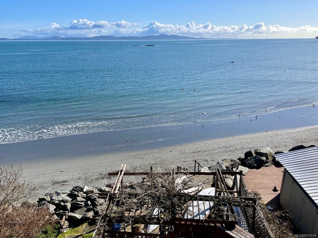 4955 Cordova Bay Rd, Saanich, BC