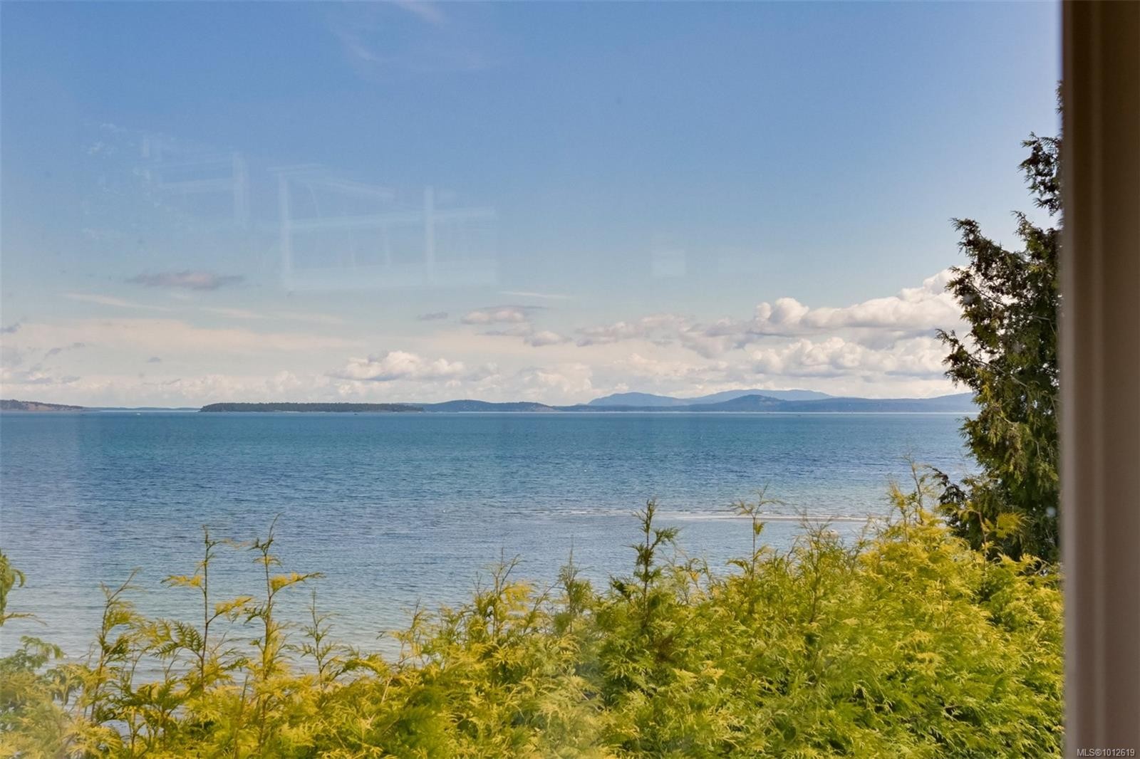 4955 Cordova Bay Rd, Saanich, BC