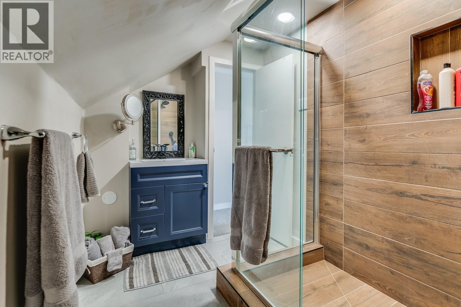 1293 Highway 33 E, Kelowna, BC - Indoor Photo Showing Other Room