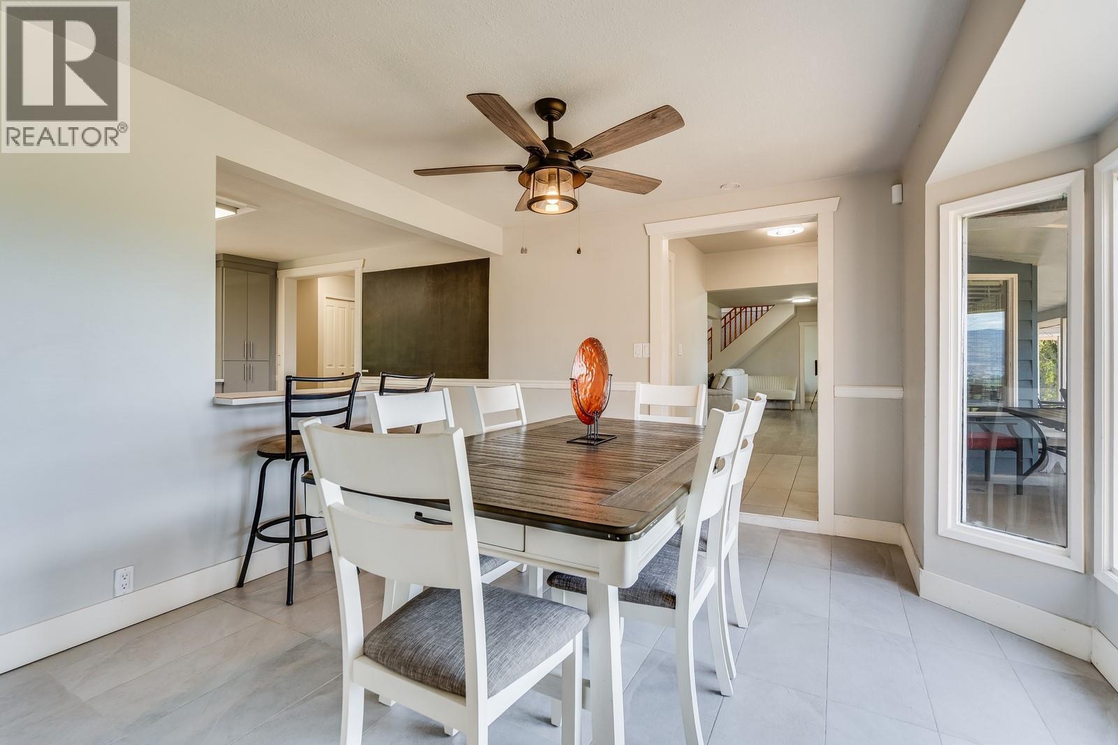 1293 Highway 33 E, Kelowna, BC - Indoor Photo Showing Dining Room