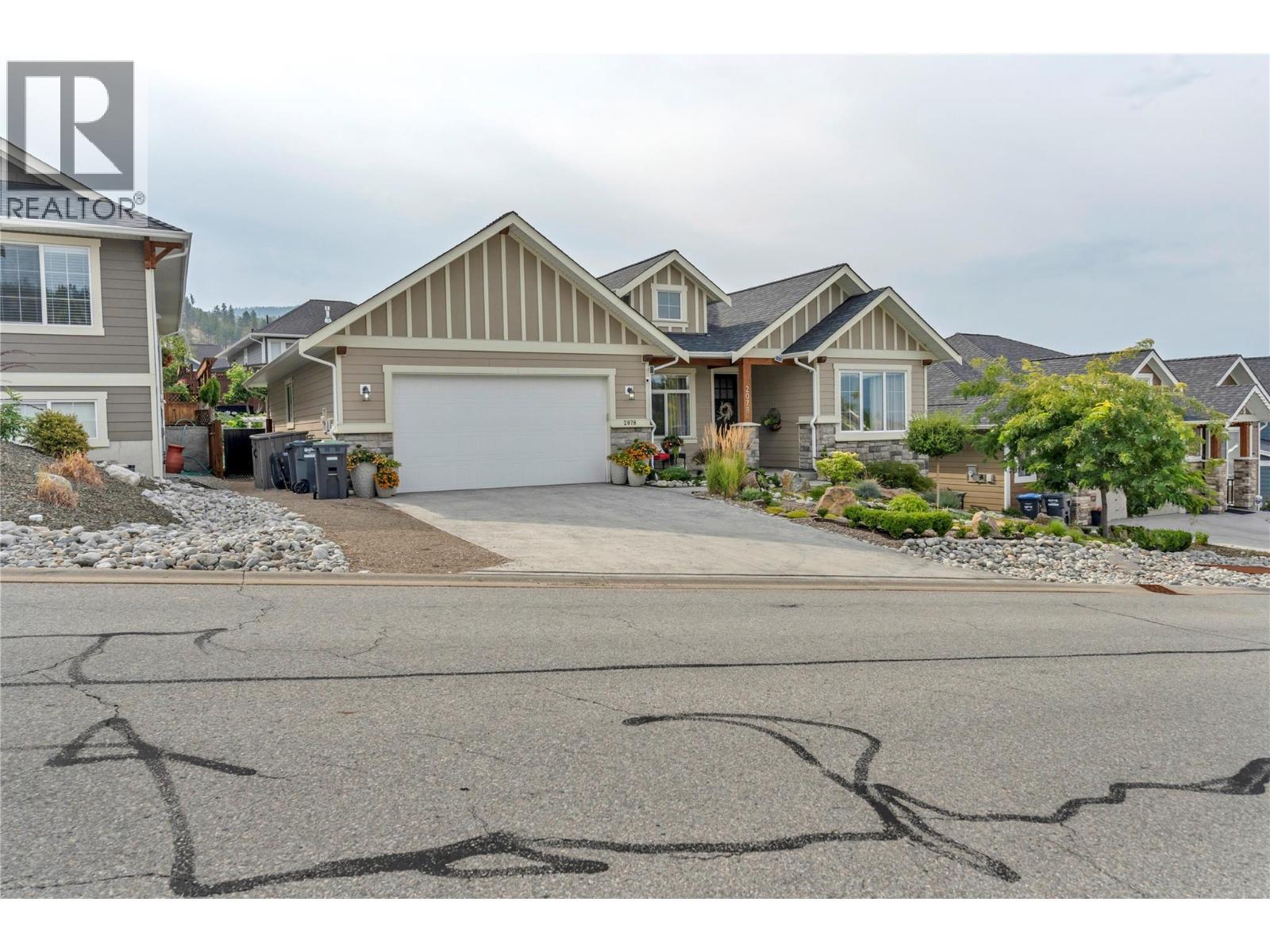 2078 Lawrence Avenue, Penticton, BC - Outdoor With Facade