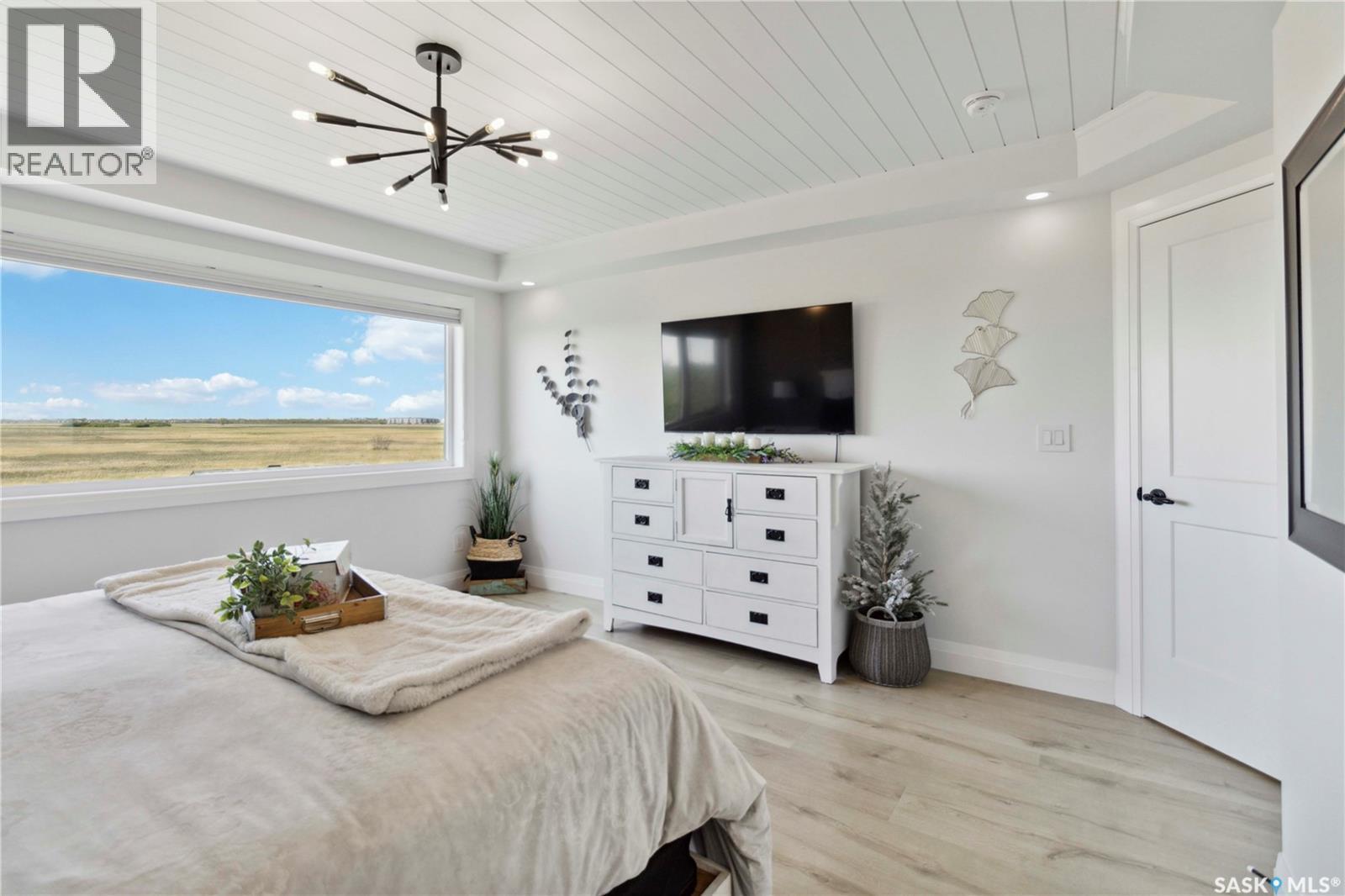 416 Woolf Bend, Saskatoon, SK - Indoor Photo Showing Bedroom