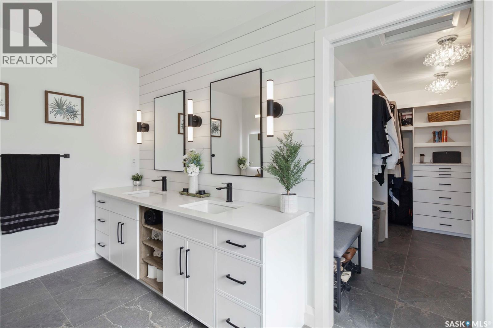 416 Woolf Bend, Saskatoon, SK - Indoor Photo Showing Bathroom