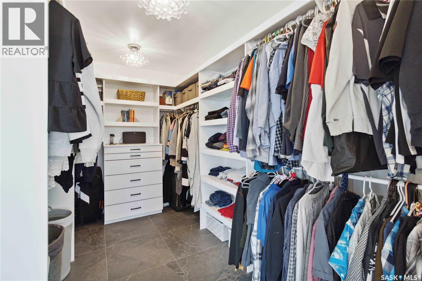 416 Woolf Bend, Saskatoon, SK - Indoor With Storage