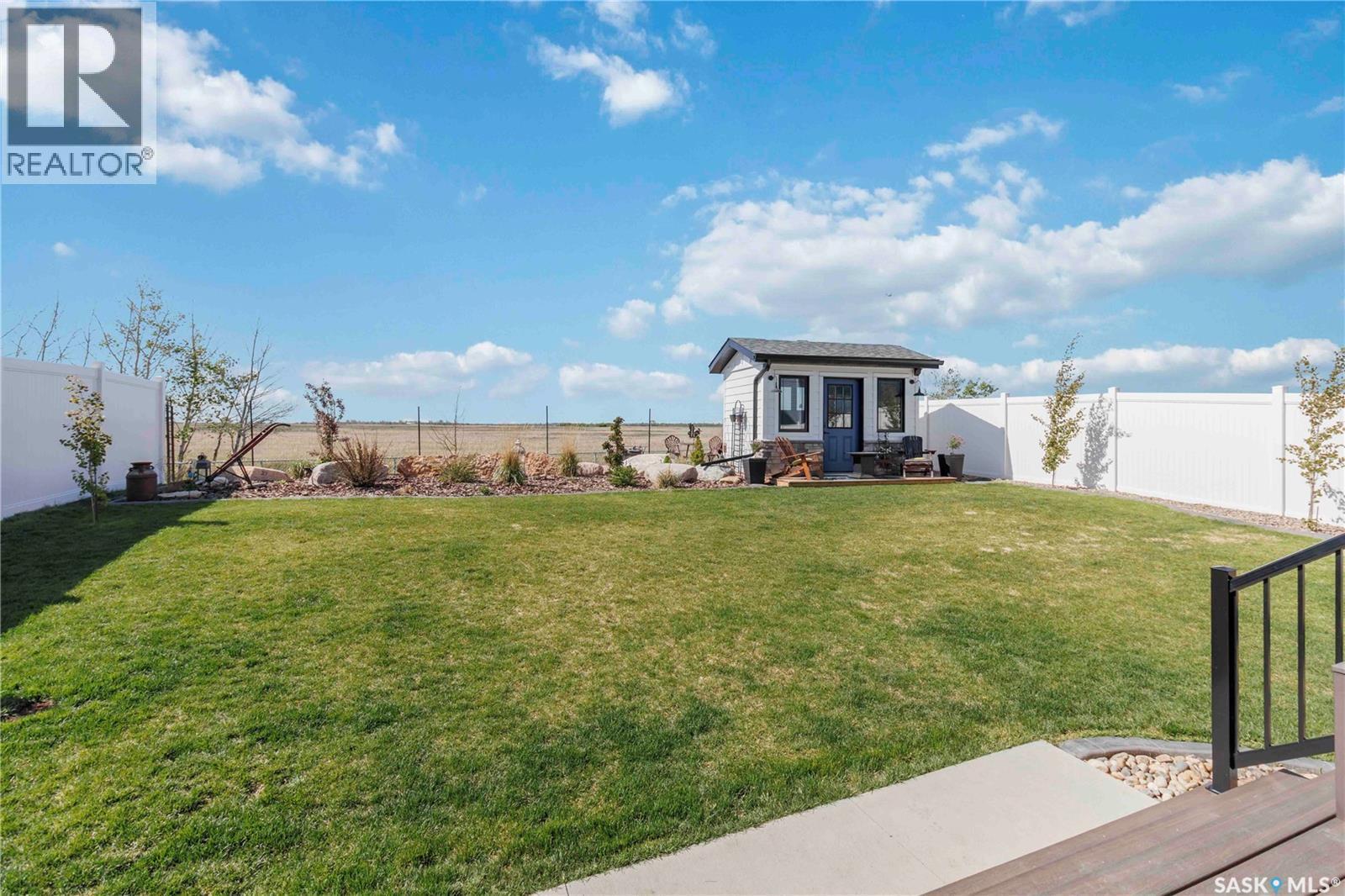 416 Woolf Bend, Saskatoon, SK - Outdoor