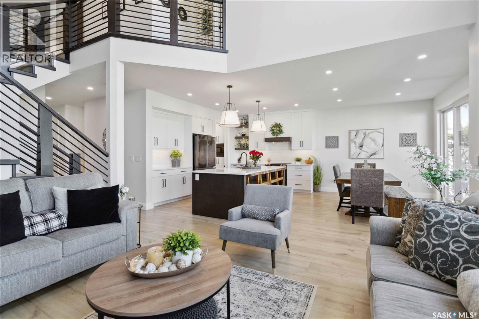 416 Woolf Bend, Saskatoon, SK - Indoor Photo Showing Living Room