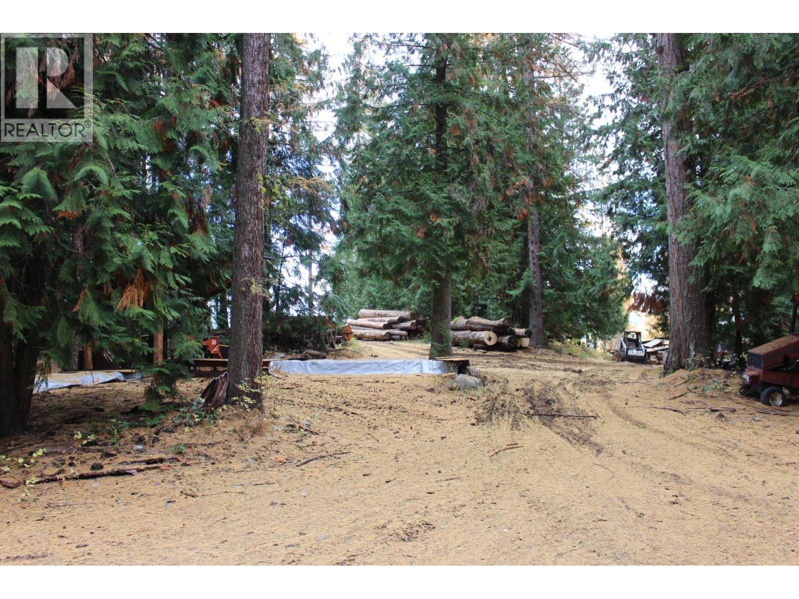 2640 3B Highway, Rossland, BC