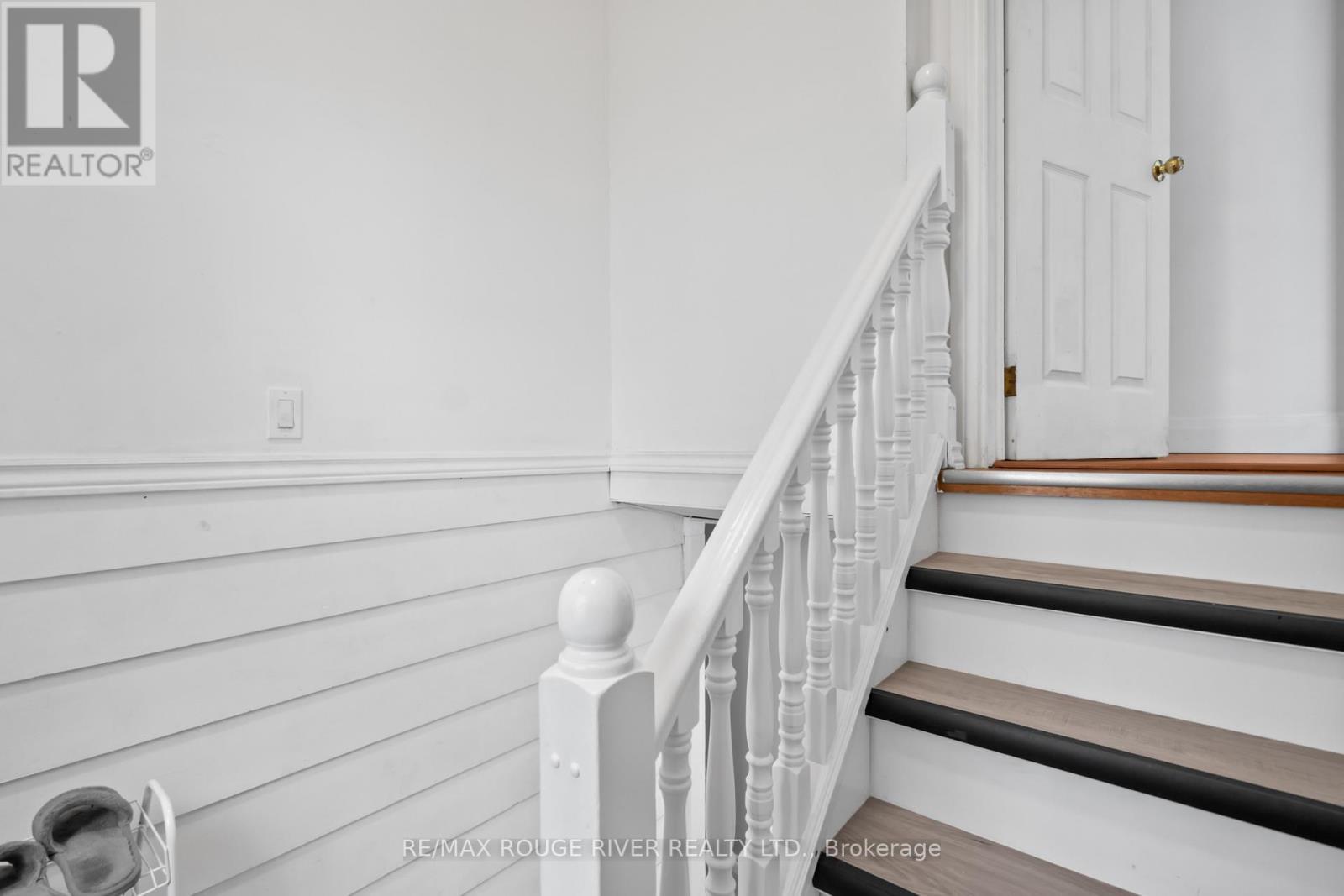 Main - 599 Otonabee Drive, Peterborough (Ashburnham Ward 4), ON - Indoor Photo Showing Other Room