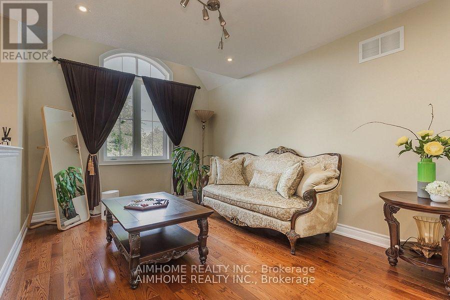 107 Monkhouse Road, Markham, ON - Indoor