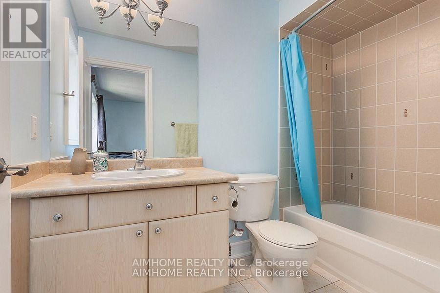 107 Monkhouse Road, Markham, ON - Indoor Photo Showing Bathroom