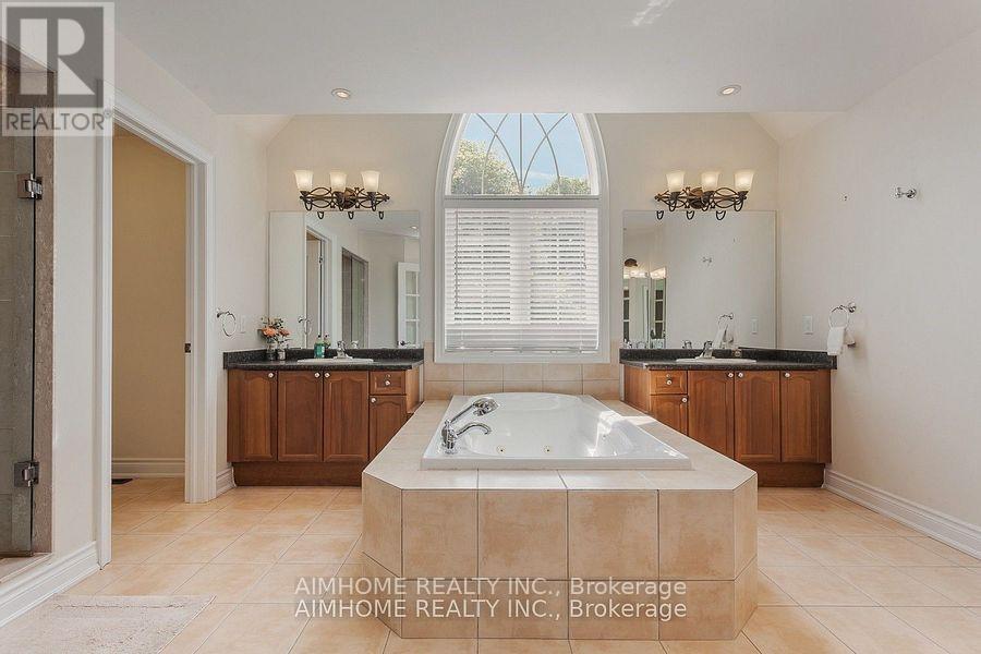 107 Monkhouse Road, Markham, ON - Indoor Photo Showing Bathroom