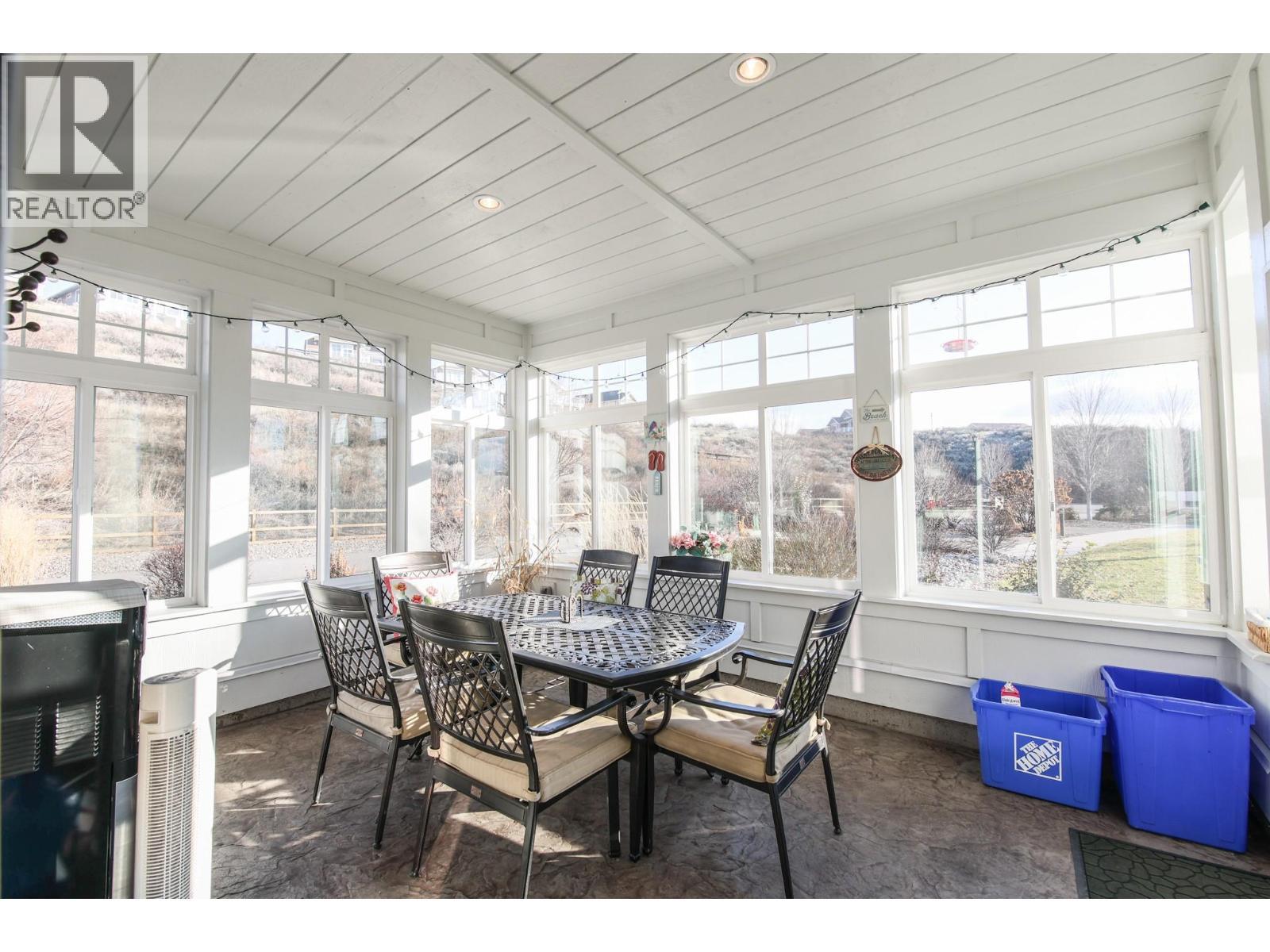 2450 Radio Tower Road Unit# 115, Oliver, BC - Indoor Photo Showing Dining Room