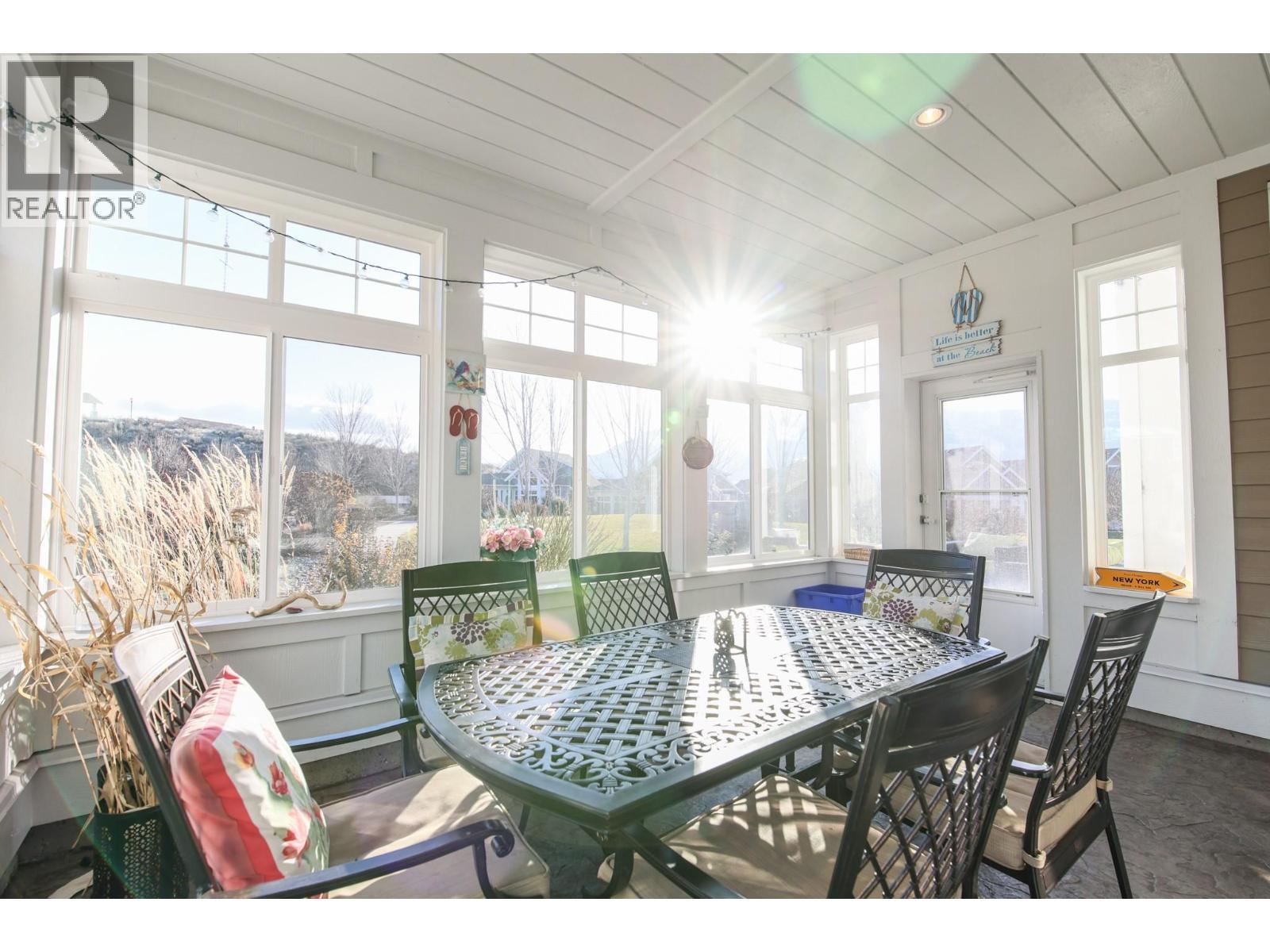 2450 Radio Tower Road Unit# 115, Oliver, BC - Indoor Photo Showing Dining Room