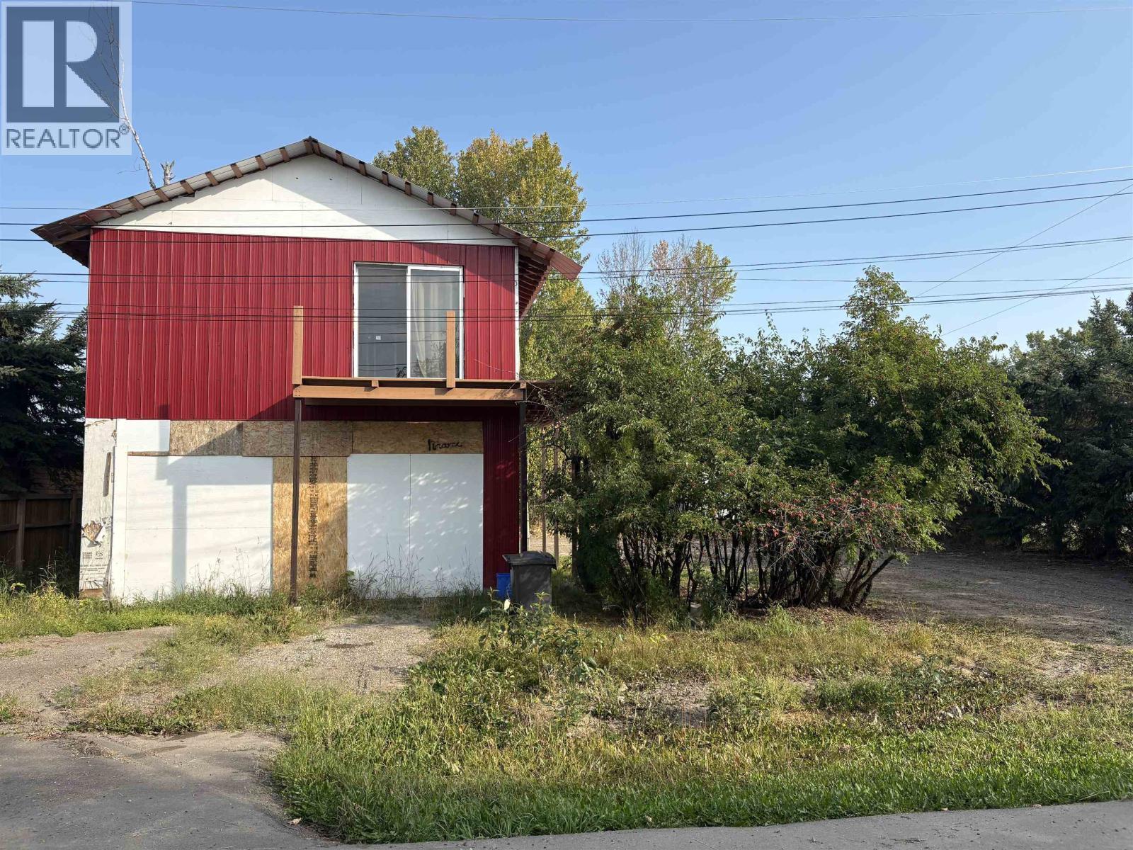 10016 Thompson Avenue, Hudsons Hope, BC