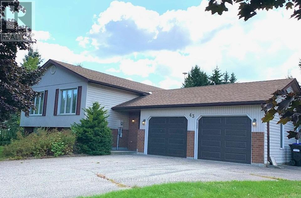 43 Foyston Park Circle, Springwater, ON - Outdoor