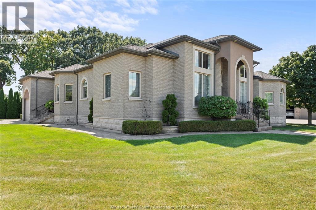 125 Links Drive, Amherstburg, ON - Outdoor