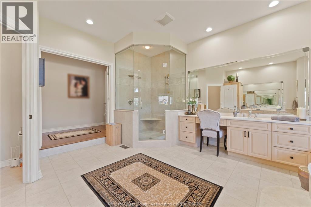 125 Links Drive, Amherstburg, ON - Indoor Photo Showing Bathroom