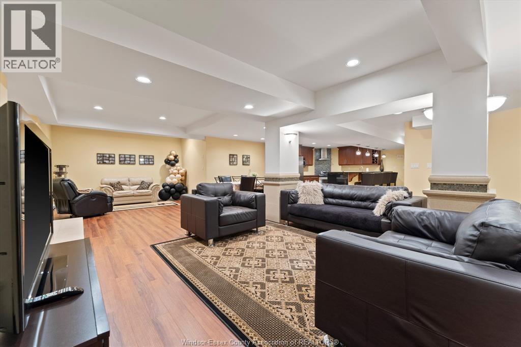 125 Links Drive, Amherstburg, ON - Indoor