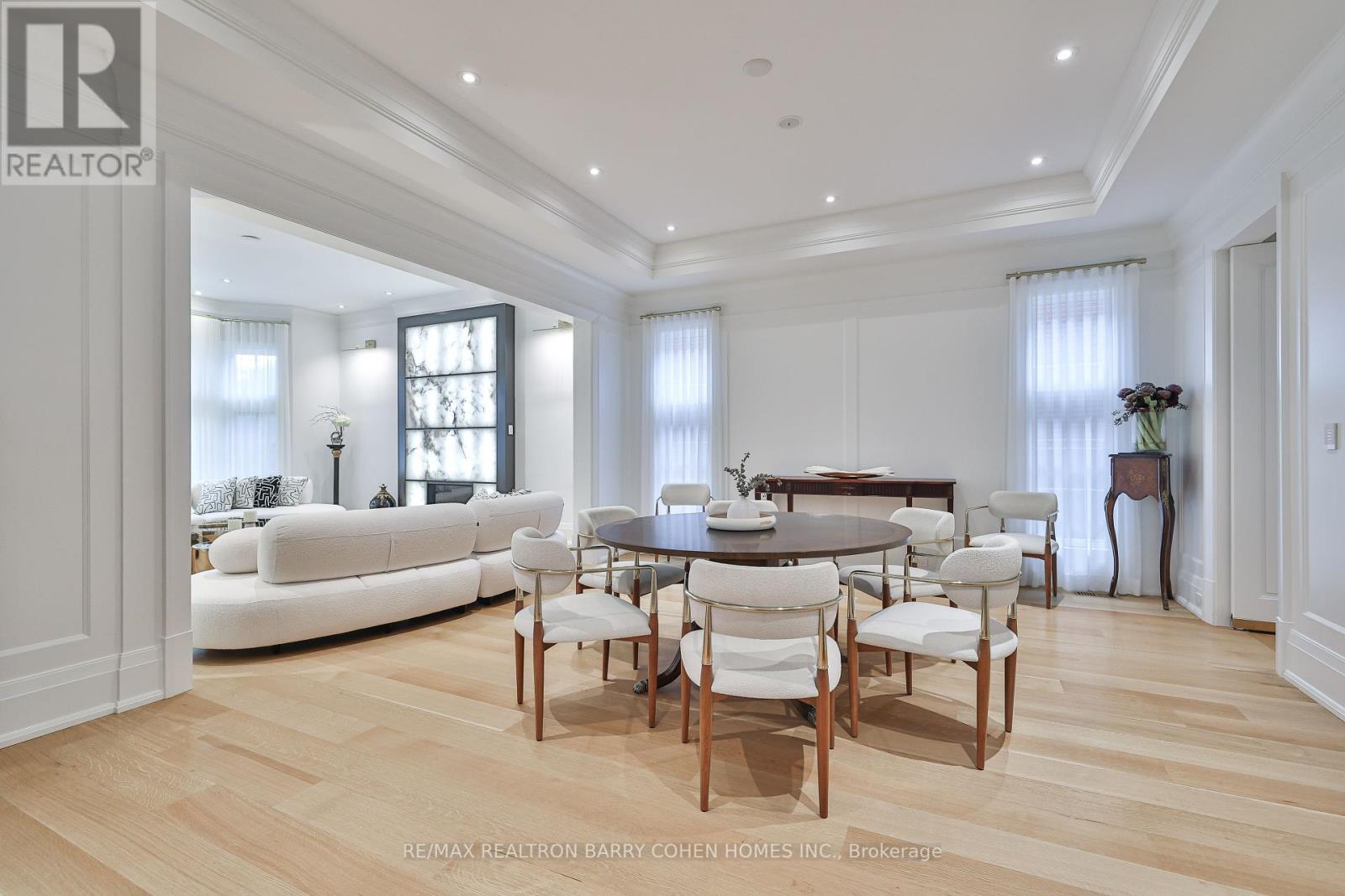 33 Stratheden Road, Toronto, ON - Indoor