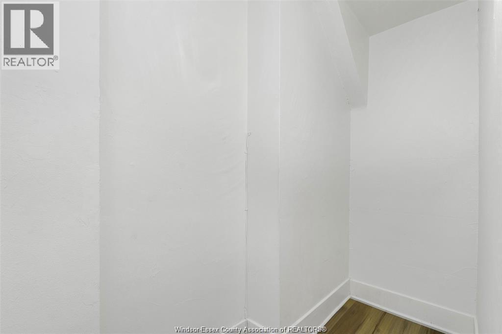 1094 Lincoln Road, Windsor, ON - Indoor Photo Showing Other Room