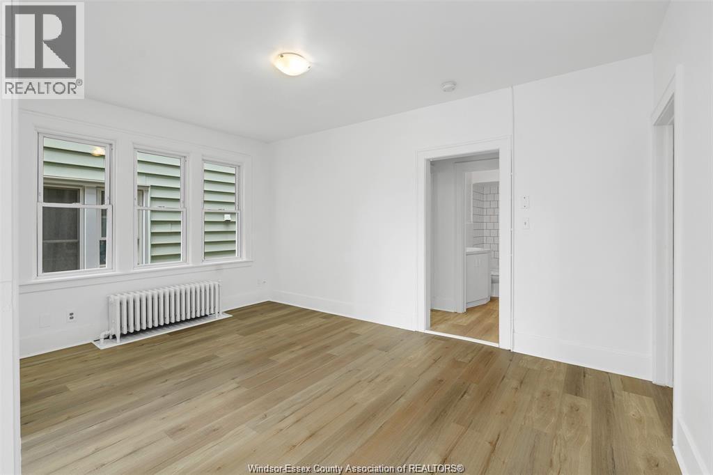 1094 Lincoln Road, Windsor, ON - Indoor Photo Showing Other Room