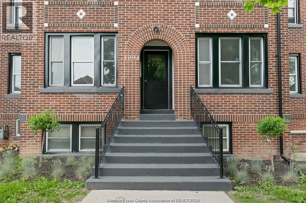 1094 Lincoln Road, Windsor, ON - Outdoor