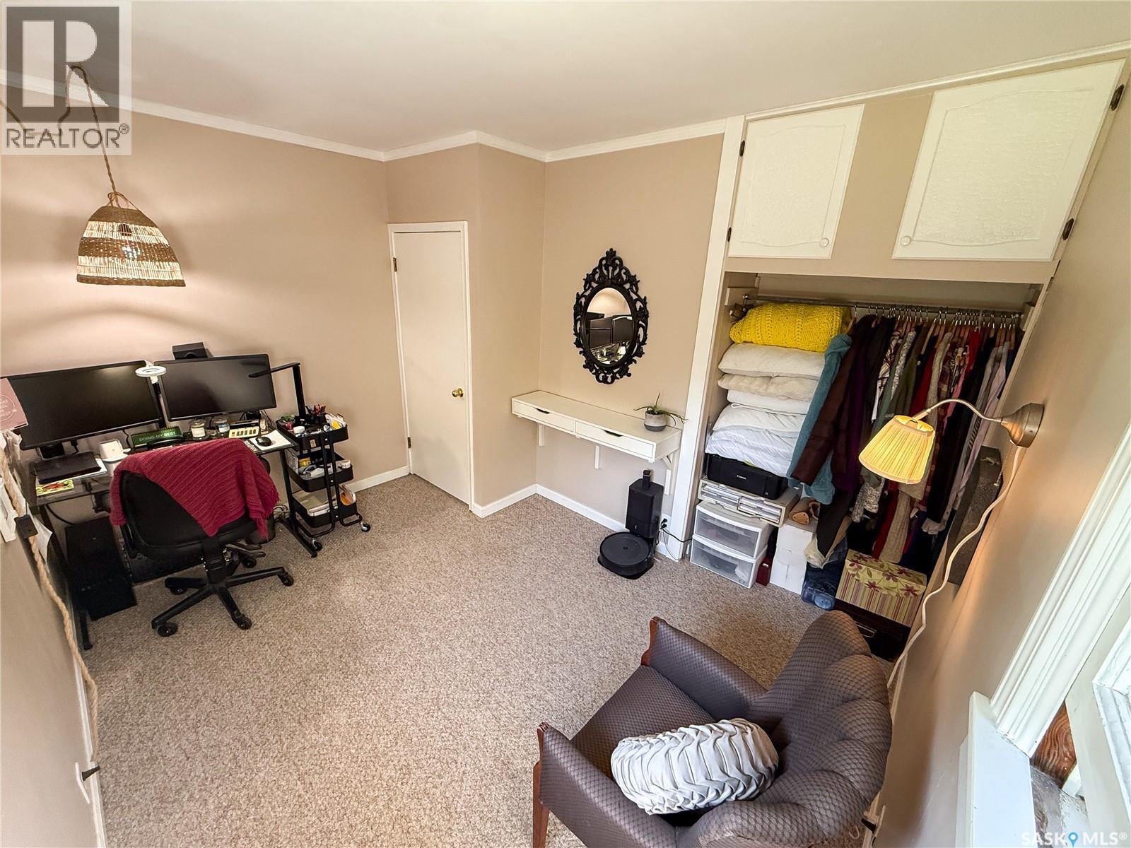 114 1St Street W, Frontier, SK - Indoor Photo Showing Office