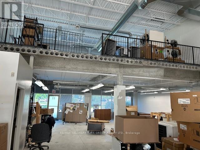 11 - 125 Don Hillock Drive, Aurora, ON