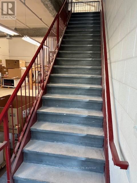 11 - 125 Don Hillock Drive, Aurora, ON