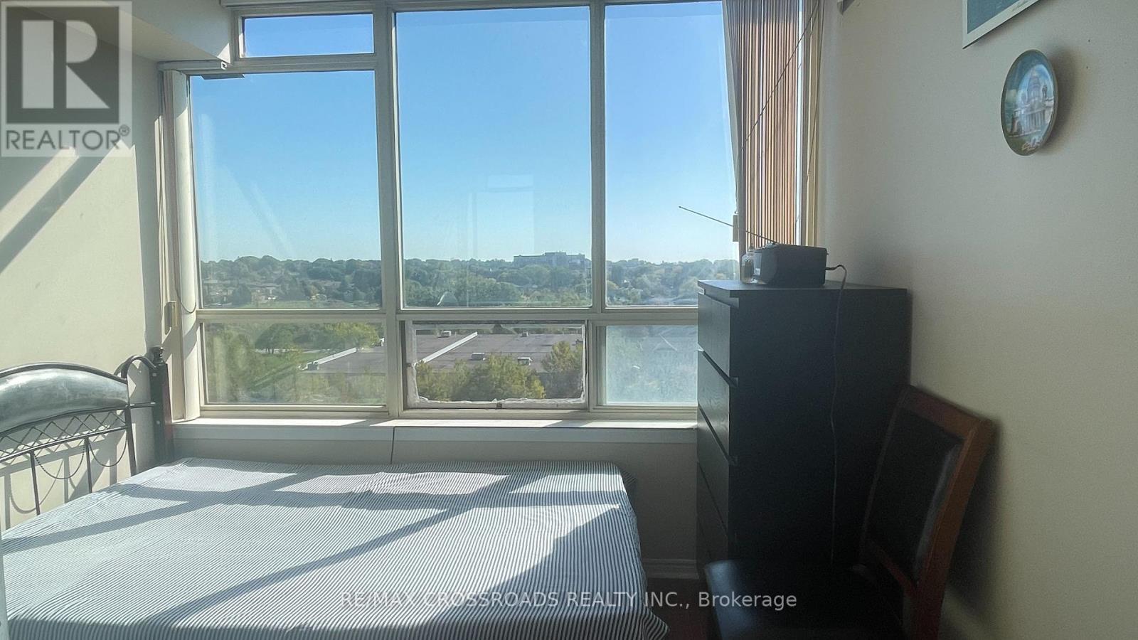 1228 - 3 Greystone Walk Drive, Toronto, ON - Indoor Photo Showing Bedroom