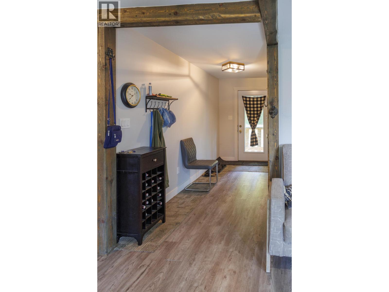 1890 Mountain View Road, Mcbride, BC - Indoor Photo Showing Other Room