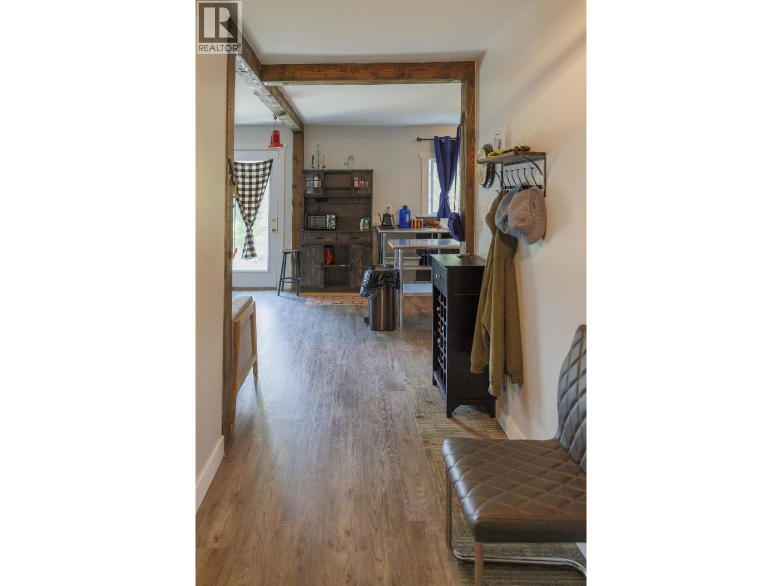 1890 Mountain View Road, Mcbride, BC - Indoor Photo Showing Other Room