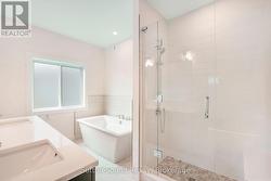 Master Ensuite - 