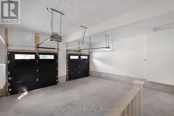 2 car garage - 