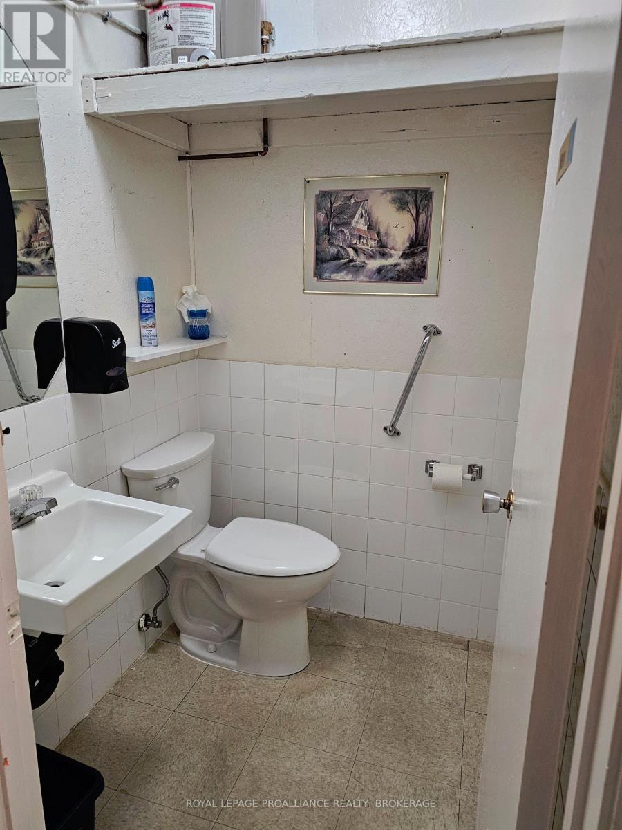 666 Collins Bay Road, Kingston (South Of Taylor-Kidd Blvd), ON