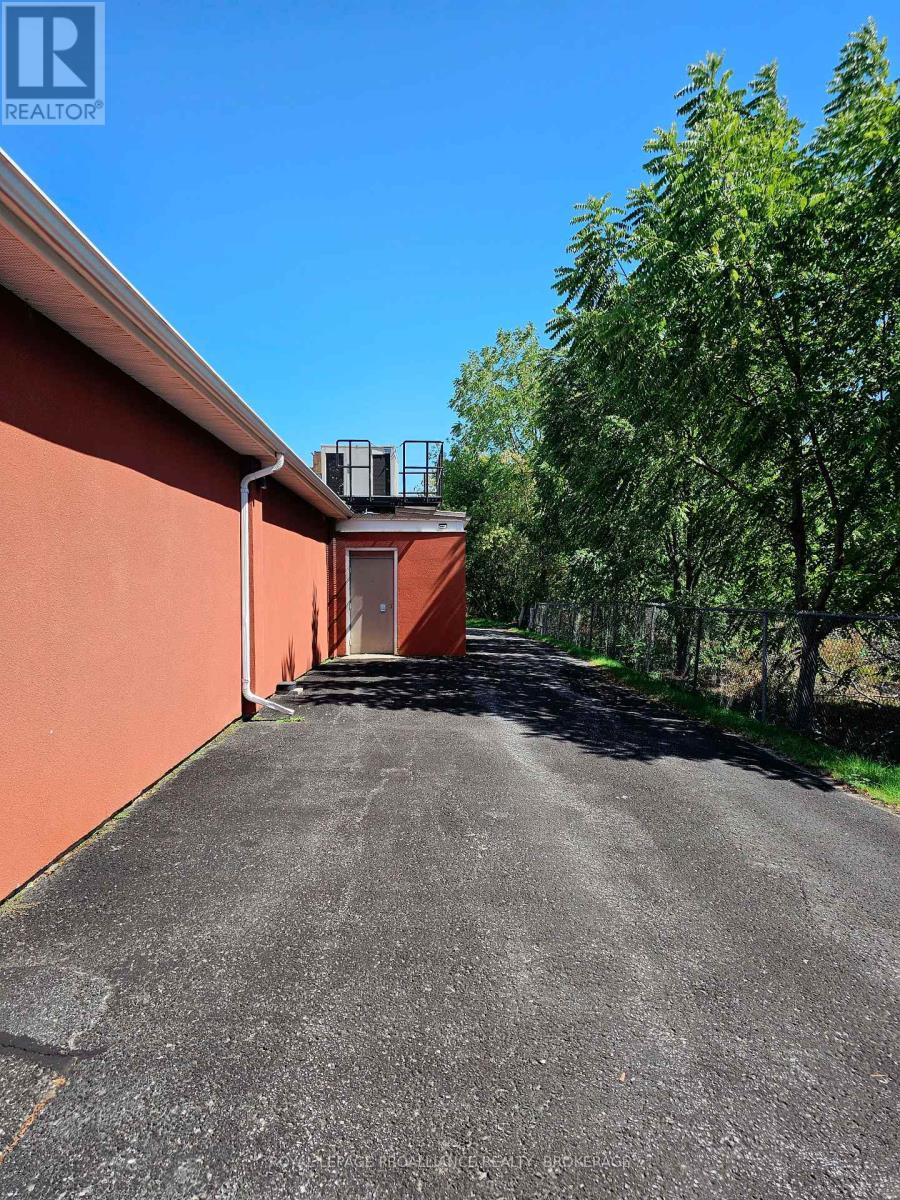 666 Collins Bay Road, Kingston (South Of Taylor-Kidd Blvd), ON