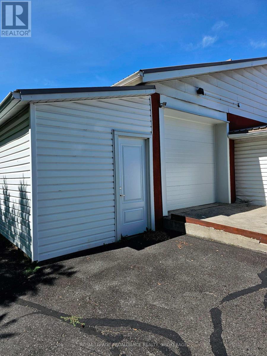 666 Collins Bay Road, Kingston (South Of Taylor-Kidd Blvd), ON