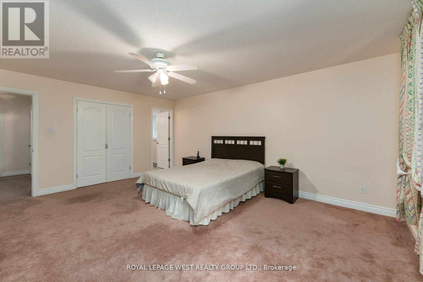 1745 Bridewell Court, Mississauga, ON - Indoor Photo Showing Bedroom