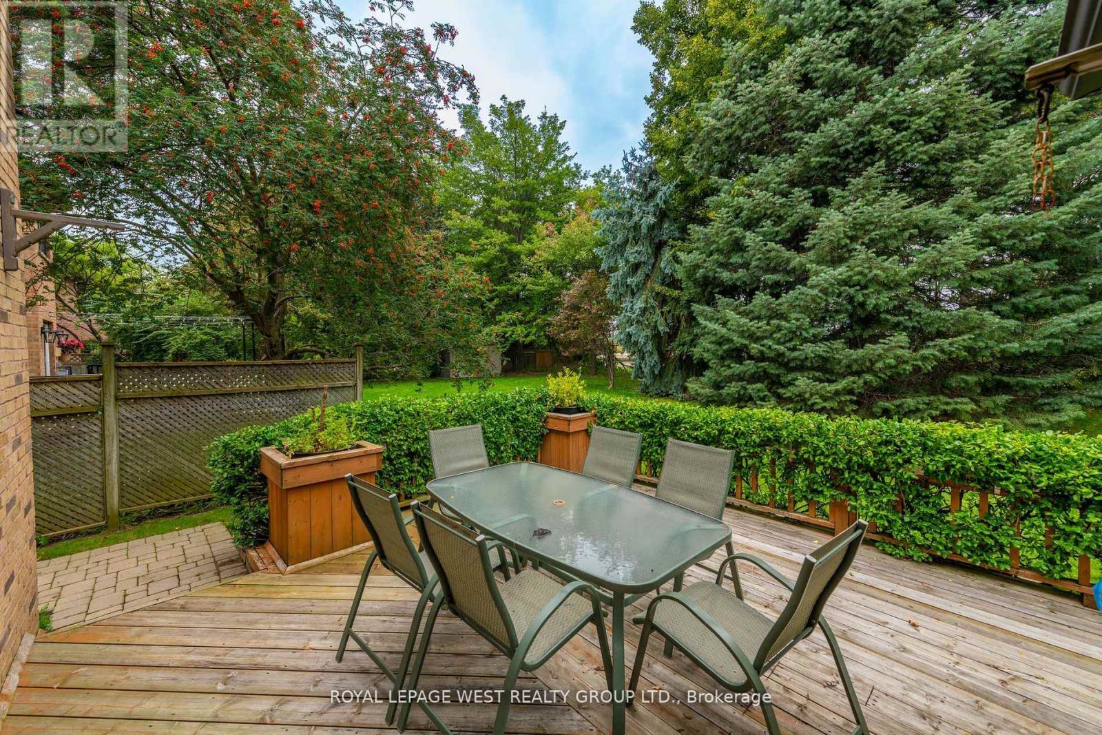 1745 Bridewell Court, Mississauga, ON - Outdoor With Deck Patio Veranda