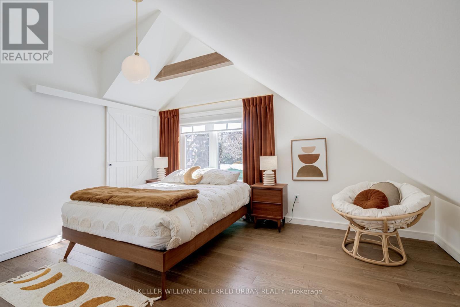 12 Wesley Avenue, Mississauga, ON - Indoor Photo Showing Bedroom