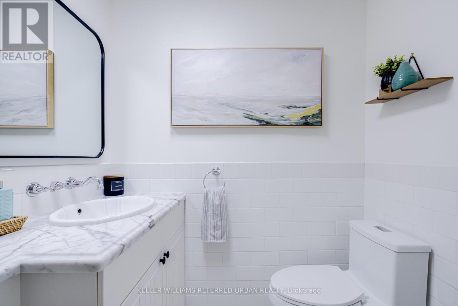 12 Wesley Avenue, Mississauga, ON - Indoor Photo Showing Bathroom