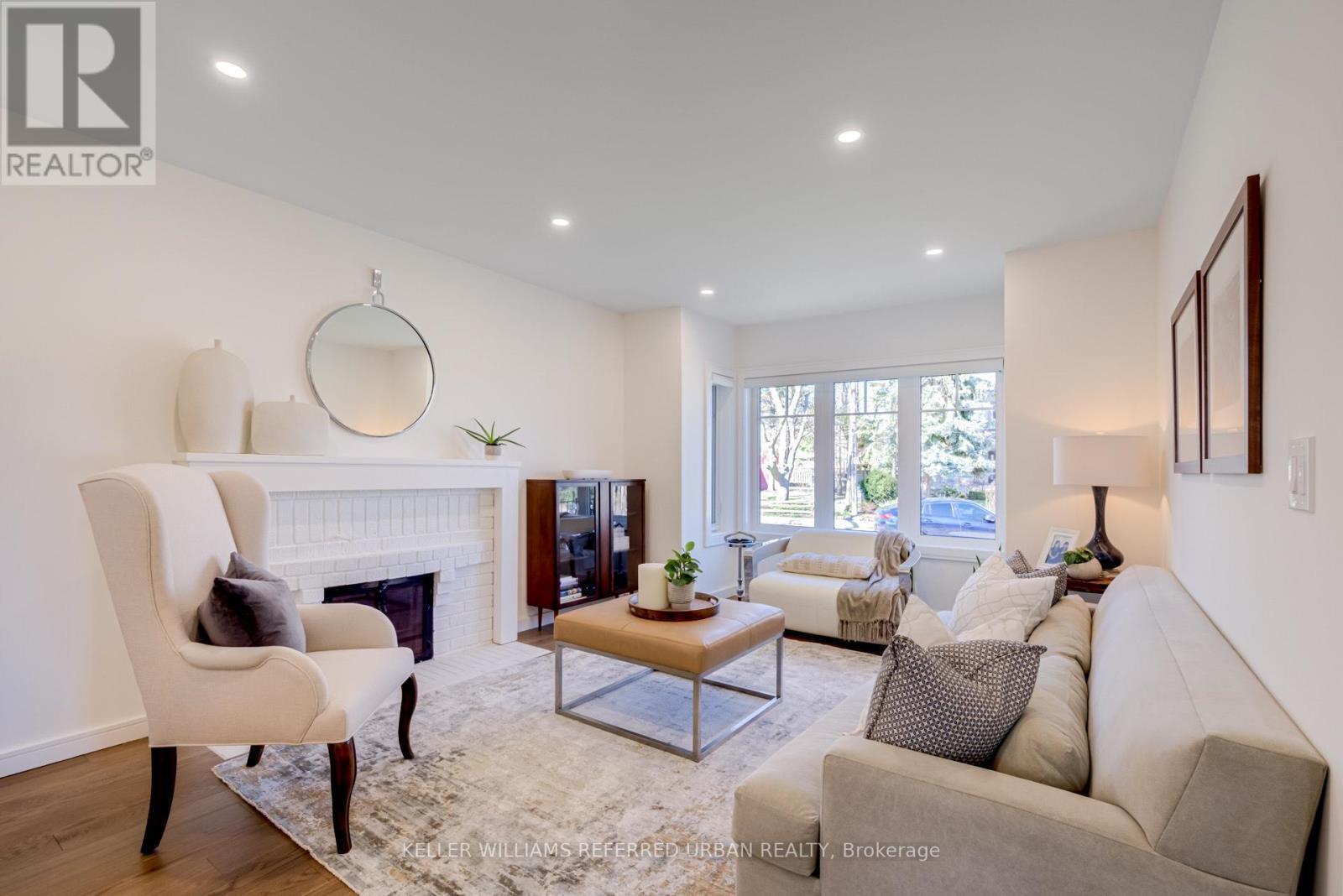 12 Wesley Avenue, Mississauga, ON - Indoor Photo Showing Living Room With Fireplace