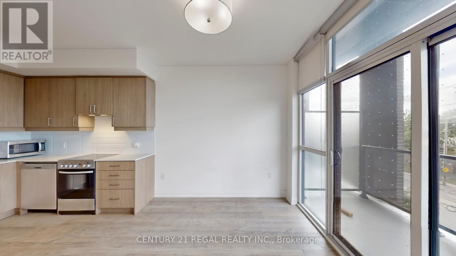 314 - 50 George Butchart Drive, Toronto, ON - Indoor