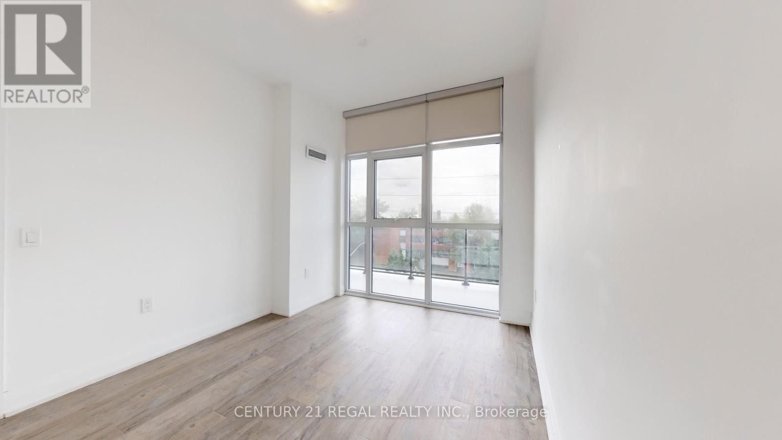 314 - 50 George Butchart Drive, Toronto, ON - Indoor Photo Showing Other Room