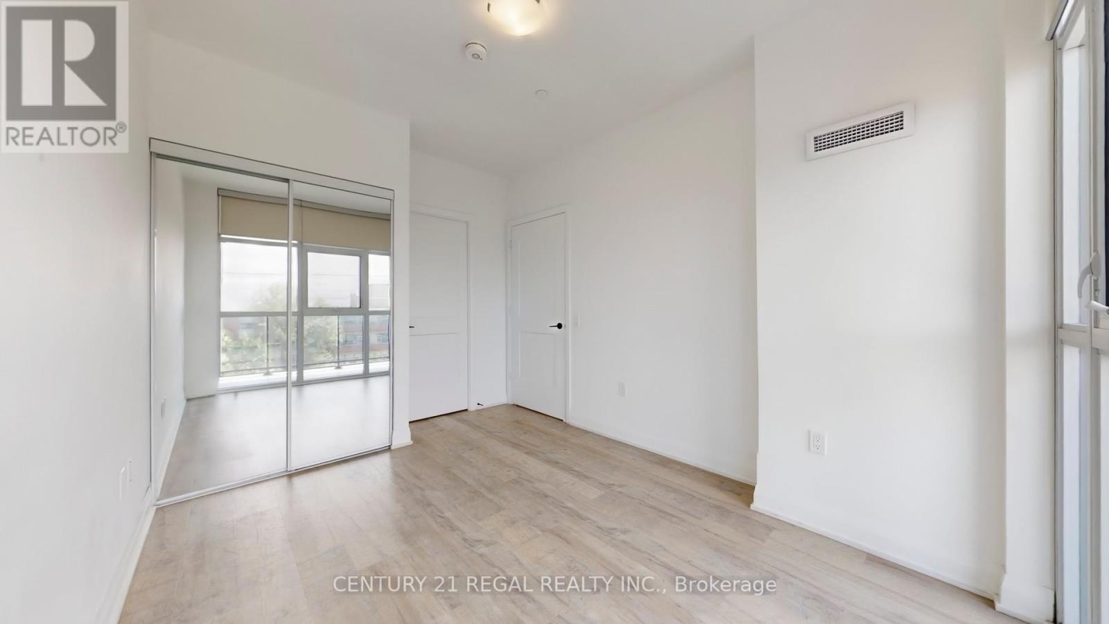 314 - 50 George Butchart Drive, Toronto, ON - Indoor Photo Showing Other Room