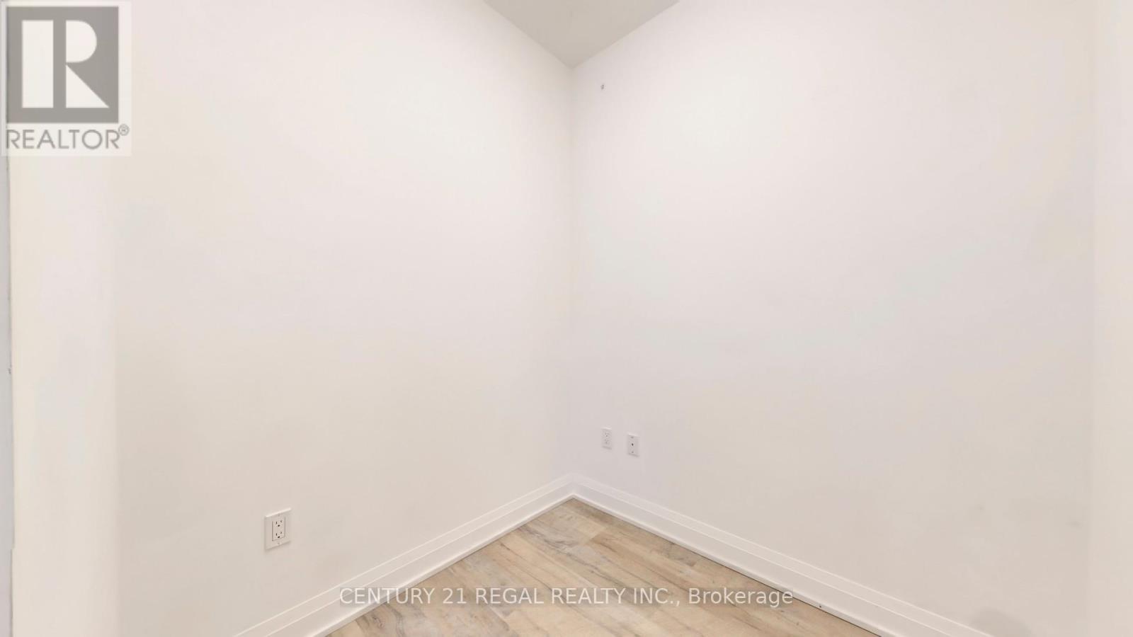 314 - 50 George Butchart Drive, Toronto, ON - Indoor Photo Showing Other Room